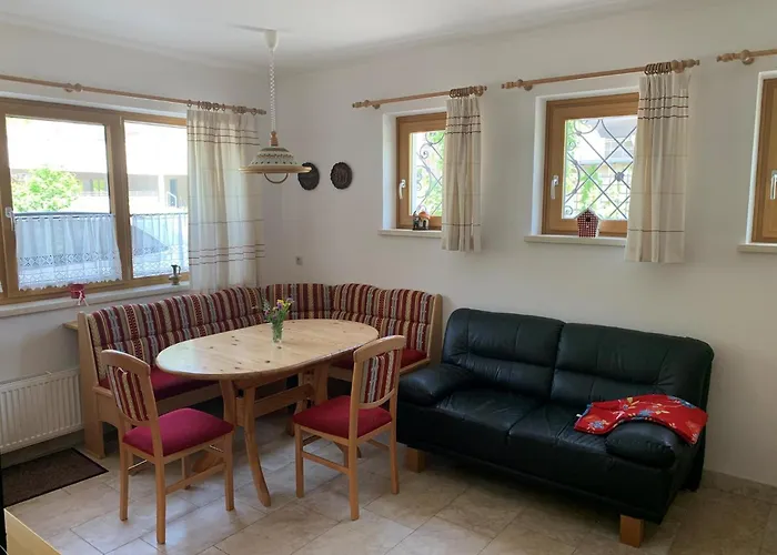 Haus Pistenblick بيت للعطل ديتن ام هوكونغ